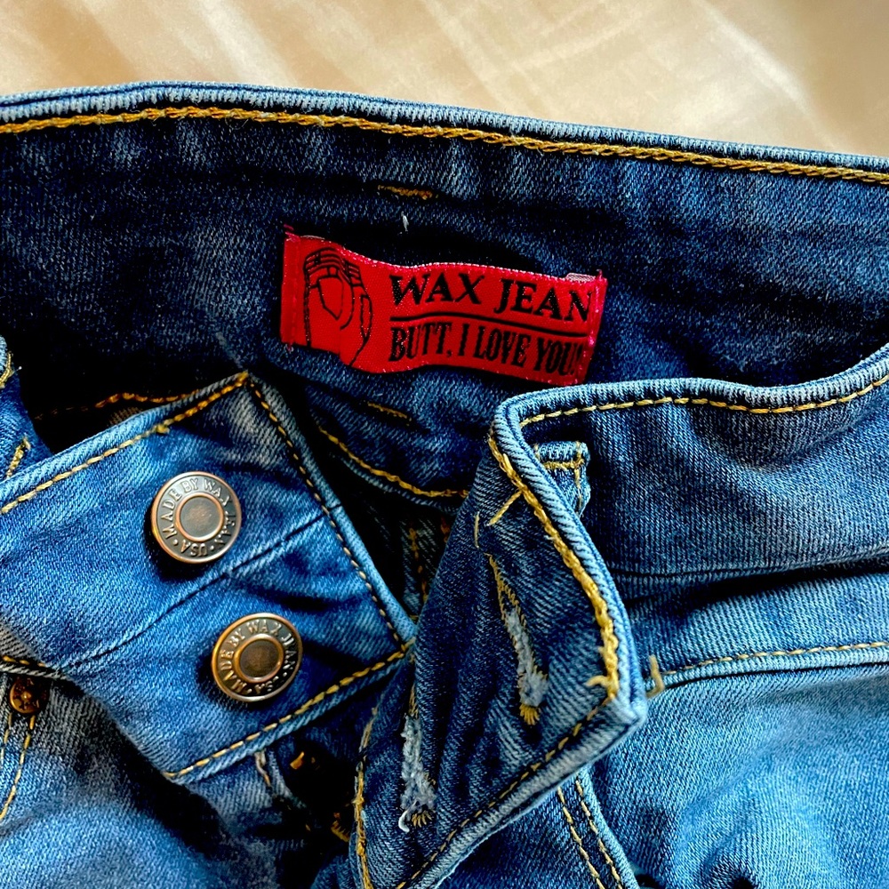 Wax butt jeans